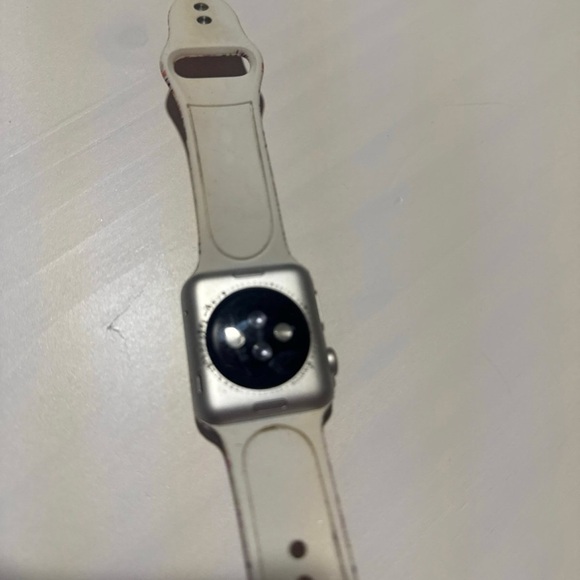 Smart Wearable apple Watch in Silver - Picture 2 of 2